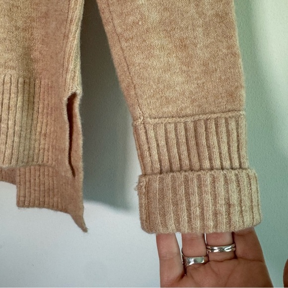 J.Crew V-Neck Supersoft Yarn Wool Alpaca Blend Oversized Sweater size XS - Picture 3 of 5